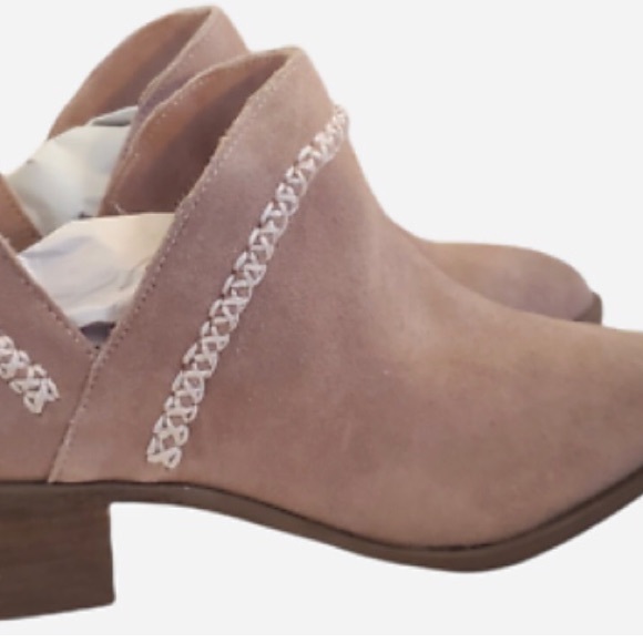 Sole Society Suede Bootie Stacked Heel Braided Trim Slip on Boho Valentine - Picture 3 of 8